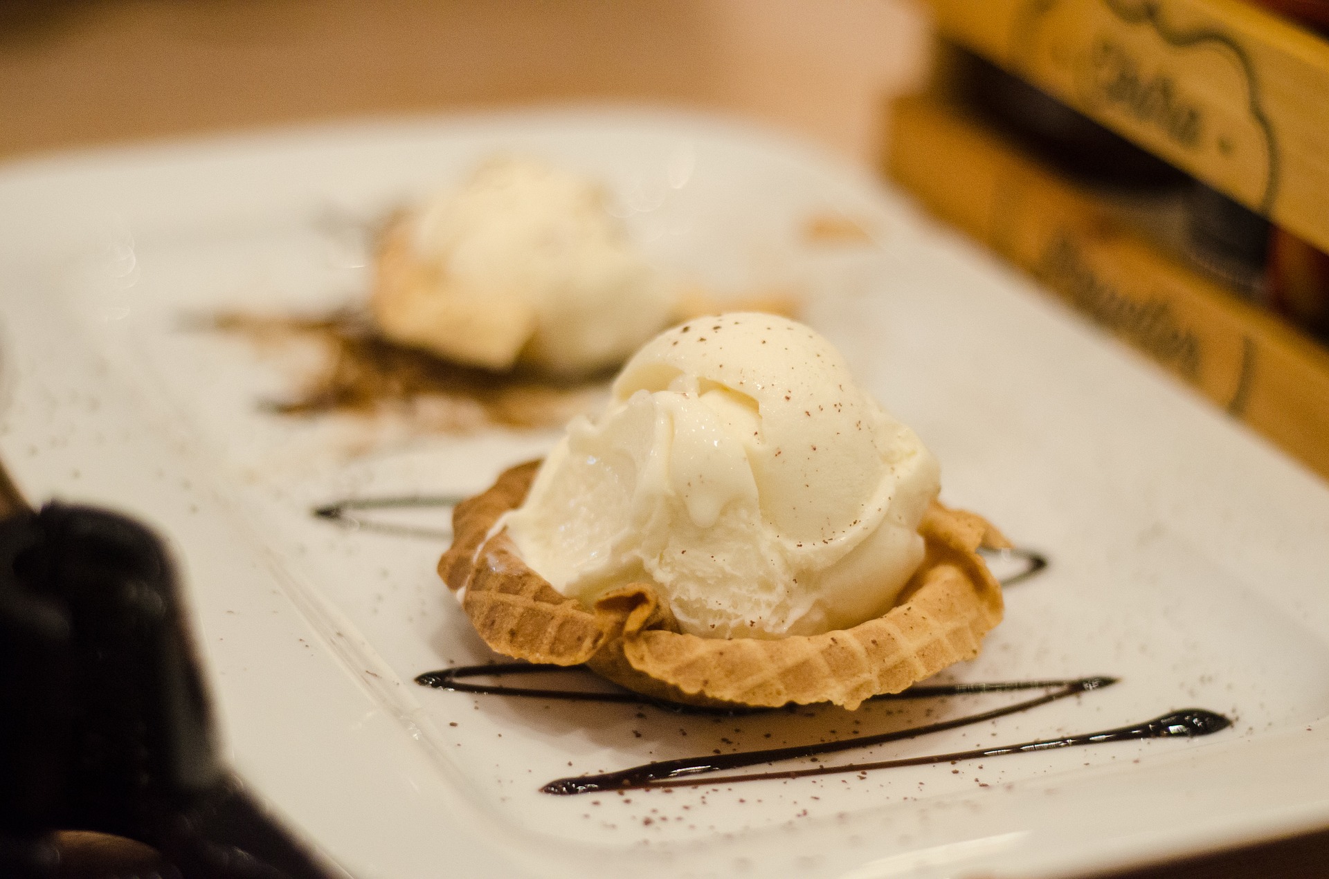 Мороженое со вкусом карамели